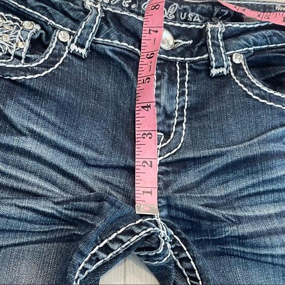 L.A. IDOL Blue Embellished Stretchy Jean Capris w/ Contrasting colored stitching - Picture 5 of 11